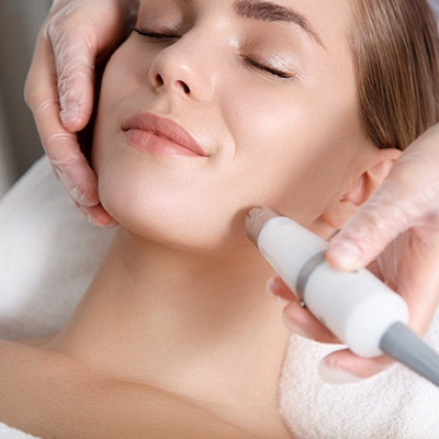 علاجات الليزر 1 علاجات الليزر في أبوظبي