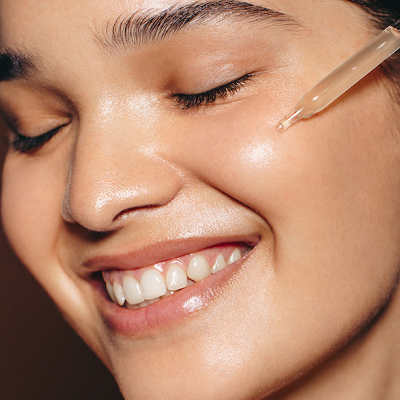 How Does Hyaluronic Acid Help Your Skin? 2 How Does Hyaluronic Acid Help Your Skin